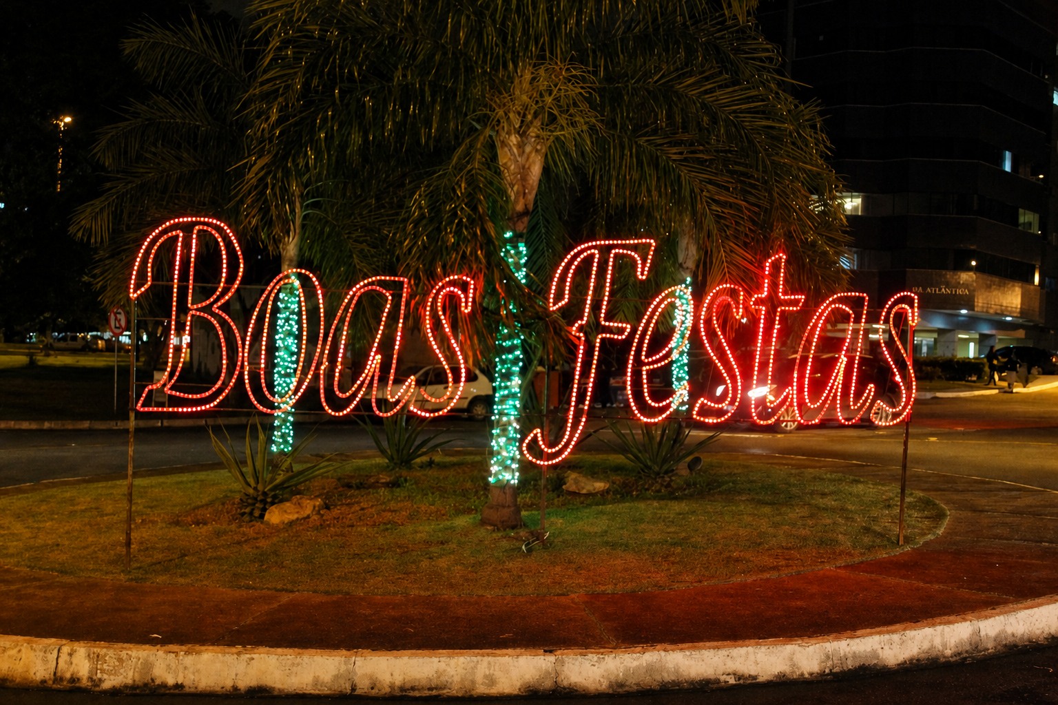 Letreiro Boas Festas em escrita cursiva - referência 2008